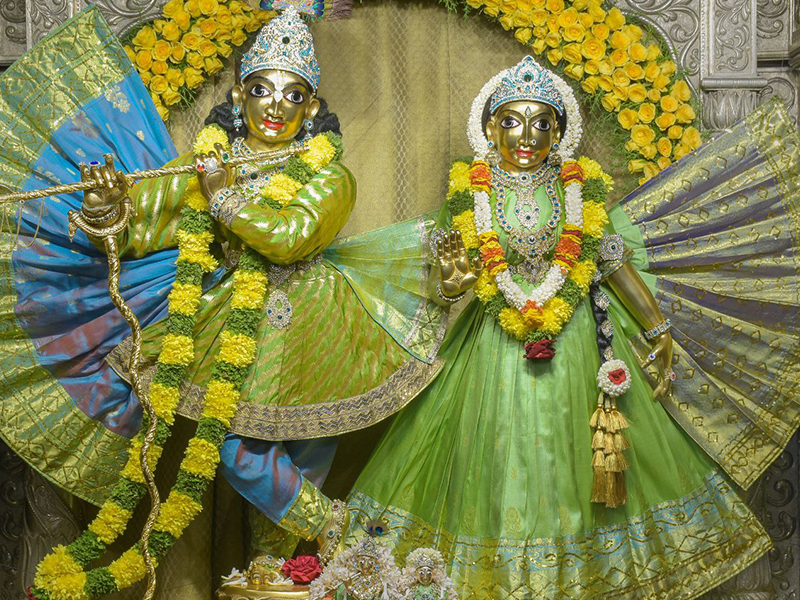 Iskcon Live Darshan of Sevas and Temple