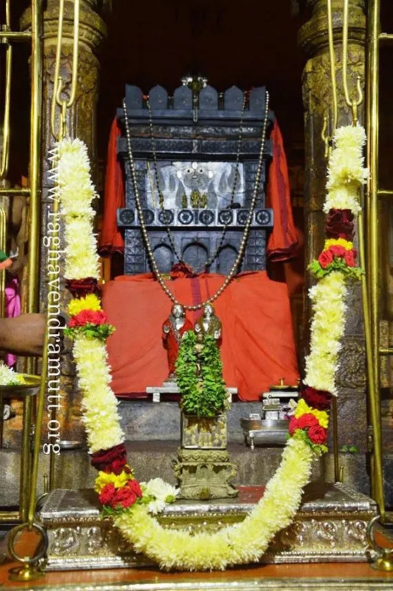 Sri Raghavendra Swamy Aaradhanostavalu