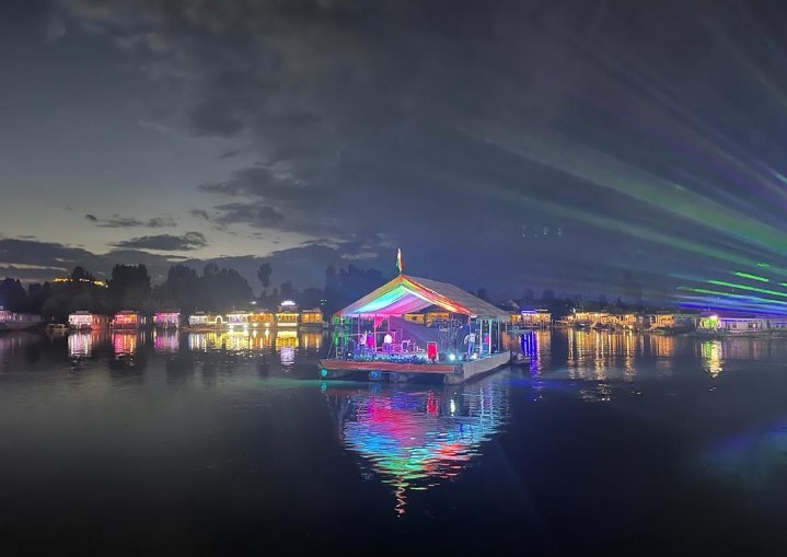 Iconic House boat festival